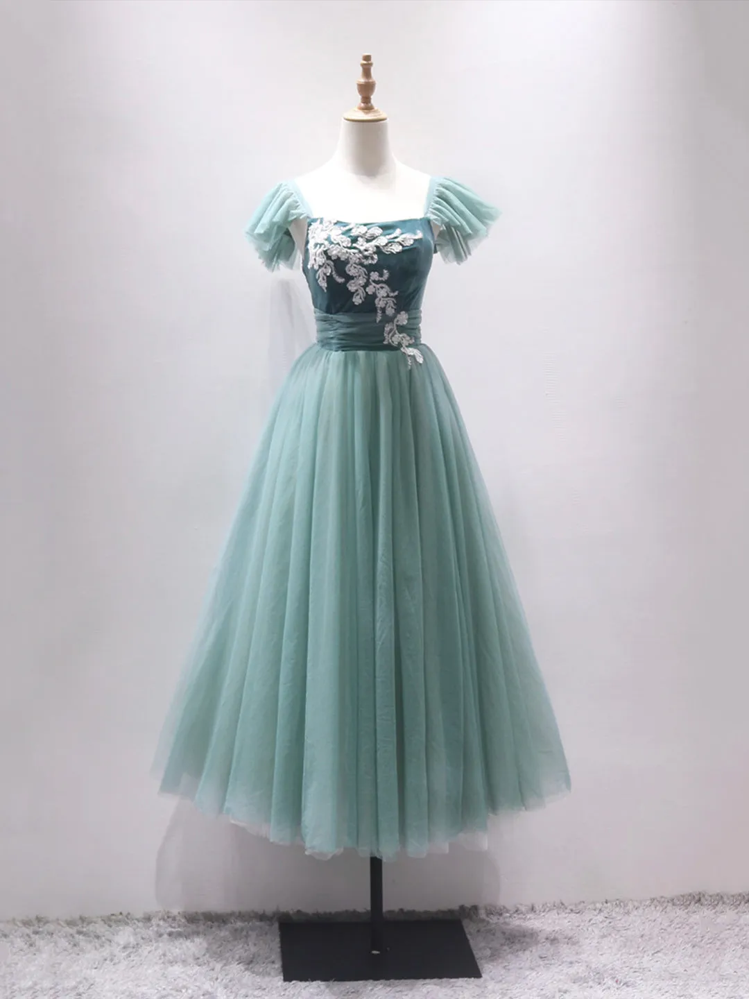 Green Velvet Tulle Tea Length Prom Dress Cute A-Line Party Dress with Lace