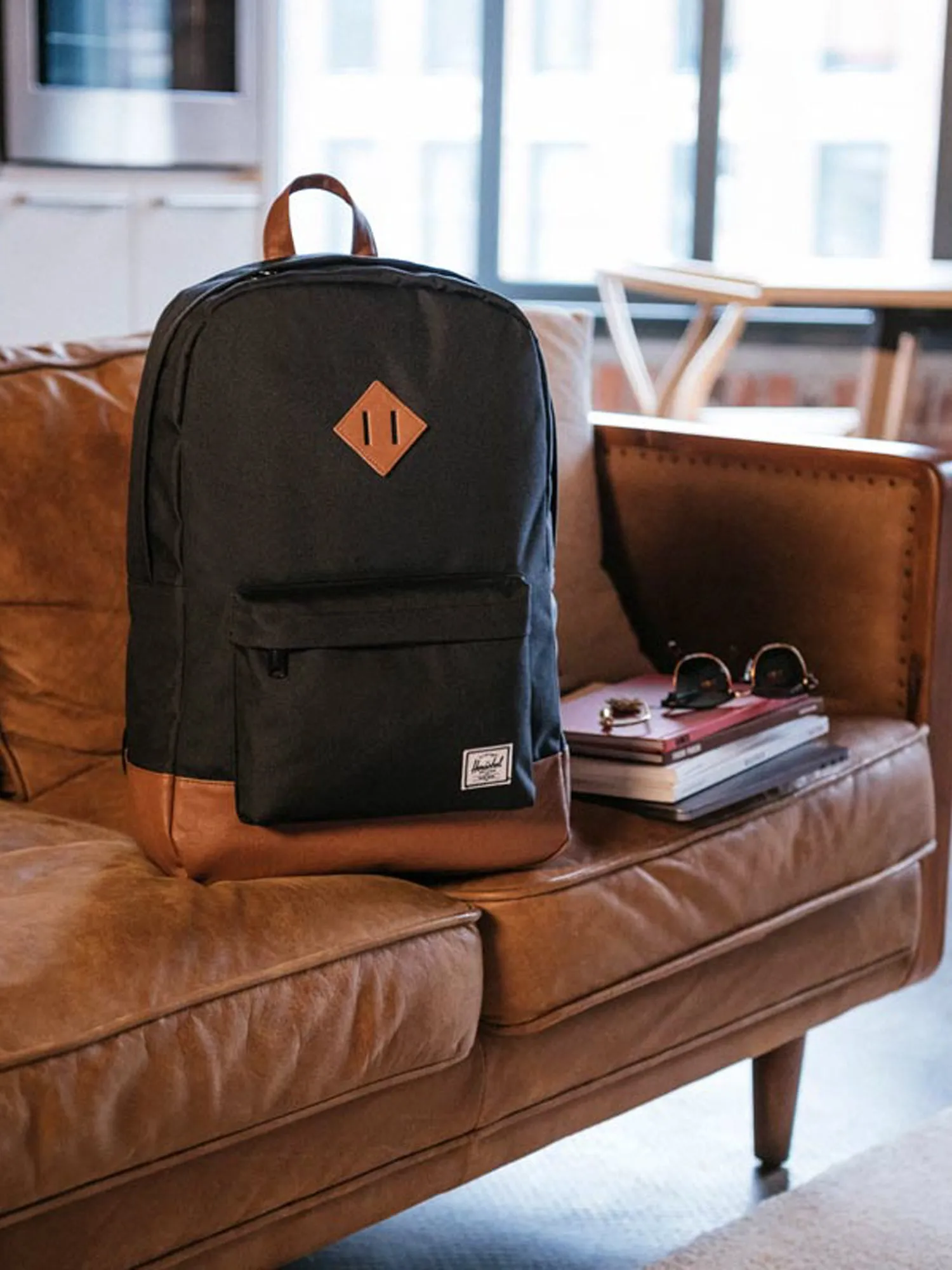 HERSCHEL SUPPLY CO. HERITAGE BACKPACK